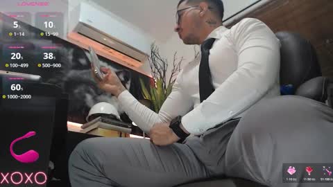 Snapshot of randylukehot chatting on November 25, 10:15 am randylukehot online show from November 25, 10:15 am