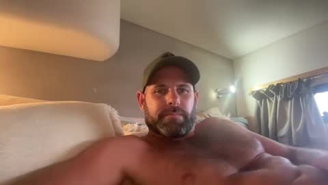 Snapshot of ransguy chatting on February 14, 7:38 am ransguy online show from February 14, 7:38 am