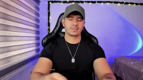 Jonas online show from January 13, 2:33 pm