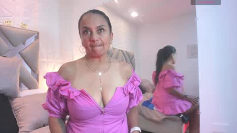 Raquel Moore  online show from September 26, 12:53 pm