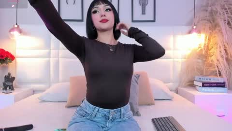 raquel Hyde online show from May 1, 12:21 pm