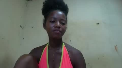 Snapshot of rasoanirinaa chatting on March 1, 4:25 am rasoanirinaa online show from March 1, 4:25 am