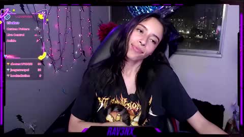   online show from March 8, 2:04 am