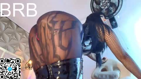   online show from November 20, 10:59 am