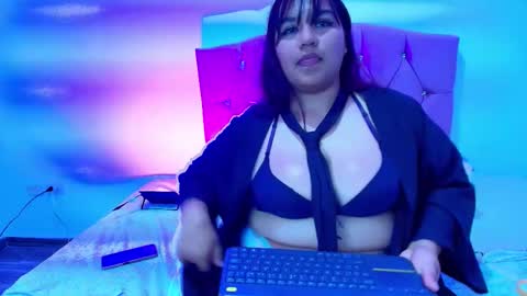 raven_gaze online show from October 11, 1:05 am