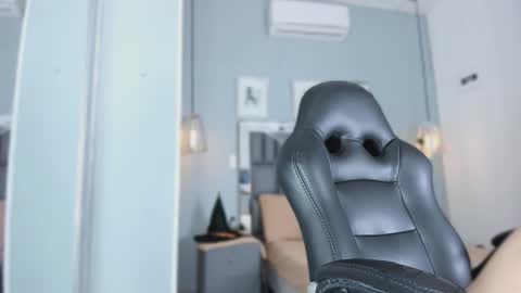 Snapshot of raven_jade_ chatting on November 1, 7:16 pm raven_jade_ online show from November 1, 7:16 pm