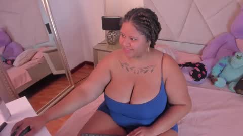 Snapshot of ravendipaul_ chatting on December 21, 7:49 pm online show from December 21, 7:49 pm
