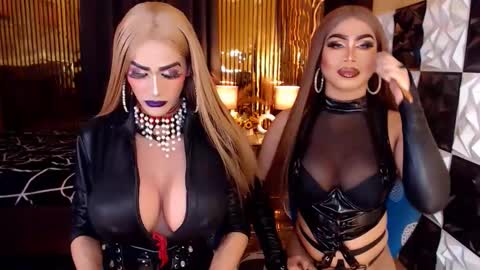 ravenmystiquex online show from May 10, 10:48 pm