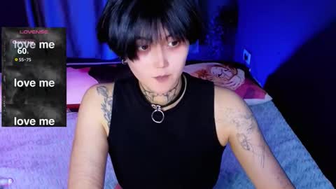 Snapshot of ravens_nest_ chatting on October 15, 4:18 pm Raven online show from October 15, 4:18 pm