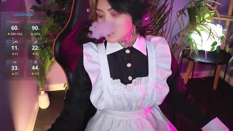 Snapshot of ravens_nest_ chatting on December 3, 12:58 pm Raven online show from December 3, 12:58 pm