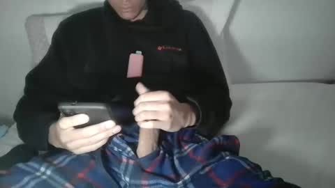 Snapshot of ravenxbat chatting on November 18, 4:44 pm ravenxbat online show from November 18, 4:44 pm