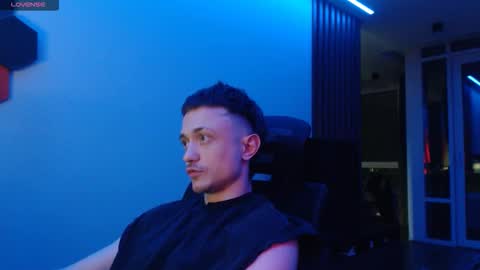 Snapshot of ravine_doleg chatting on September 20, 11:39 pm Alex Nash online show from September 20, 11:39 pm