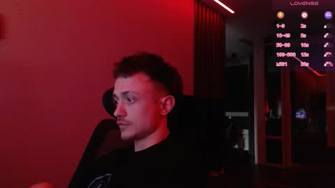 Snapshot of ravine_doleg chatting on September 26, 12:03 am Alex Nash online show from September 26, 12:03 am