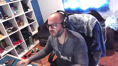 ravingr3d3 online show from October 29, 11:23 am