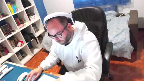 ravingr3d3 online show from January 16, 11:58 am