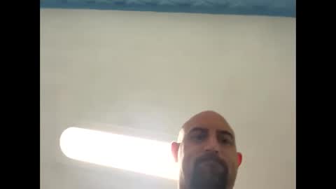 Down under guy online show from May 6, 2:29 am