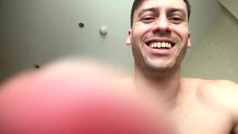 Snapshot of rawdr3 chatting on February 18, 2:40 am rawdr3 online show from February 18, 2:40 am