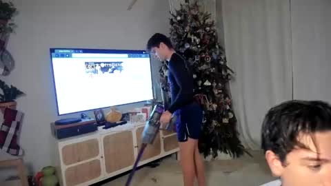 Its Ben online show from January 8, 12:13 am