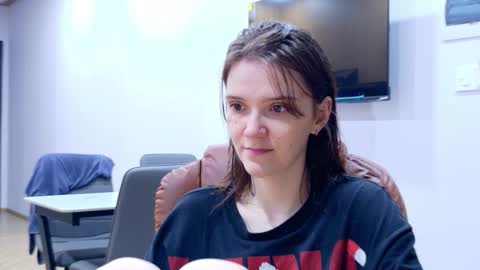 Ray-Ray online show from January 10, 11:45 am