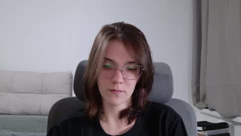 Ray-Ray online show from August 6, 7:27 pm