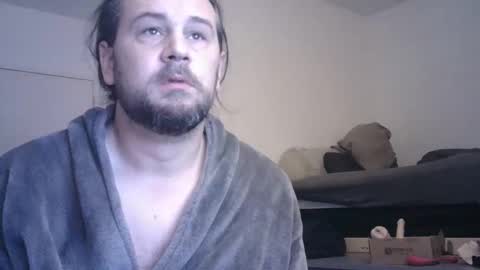 Snapshot of rayhaarlem chatting on December 14, 9:58 am rayhaarlem online show from December 14, 9:58 am