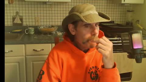 Ray online show from November 1, 8:55 pm