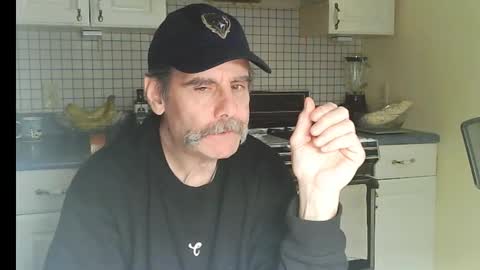 Snapshot of raylene4u2 chatting on February 15, 9:00 pm Ray online show from February 15, 9:00 pm