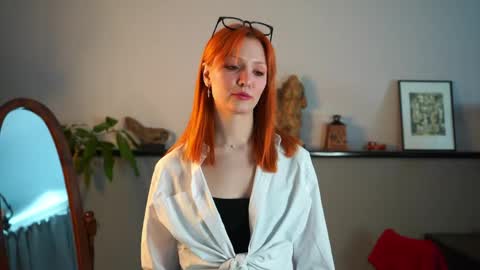 Mary online show from April 25, 4:48 am