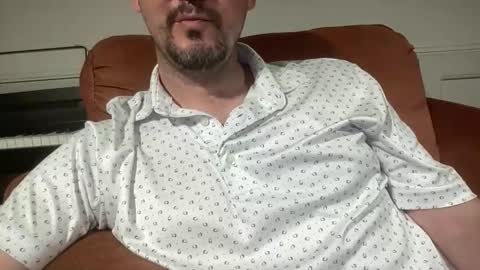 Snapshot of rayos789 chatting on April 22, 7:44 am rayos789 online show from April 22, 7:44 am