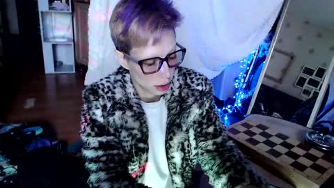  Yrriel Strife Candy-Demon Caveboy mr. Cringe   online show from January 12, 10:02 am