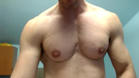 razorramon13 online show from April 11, 6:40 am