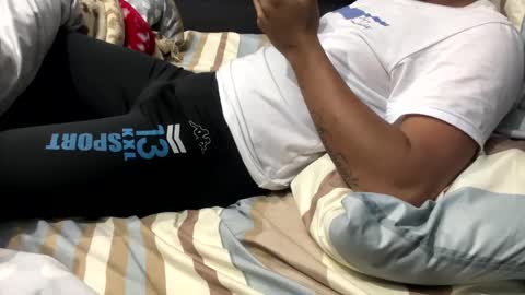 Snapshot of rbk26 chatting on December 10, 1:44 pm rbk26 online show from December 10, 1:44 pm