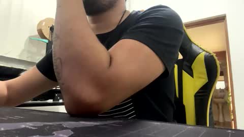 Snapshot of rbk26 chatting on January 9, 3:53 am rbk26 online show from January 9, 3:53 am