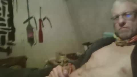 Snapshot of reachouttouchfate chatting on March 2, 6:36 am reachouttouchfate online show from March 2, 6:36 am