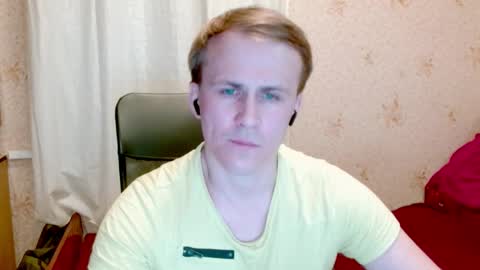 Snapshot of ready2serve_obey chatting on May 18, 6:14 pm Jack online show from May 18, 6:14 pm
