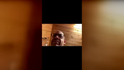 Snapshot of readyforu81 chatting on May 4, 5:47 am readyforu81 online show from May 4, 5:47 am