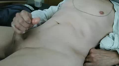 Snapshot of readytorolll chatting on October 1, 8:37 pm John online show from October 1, 8:37 pm