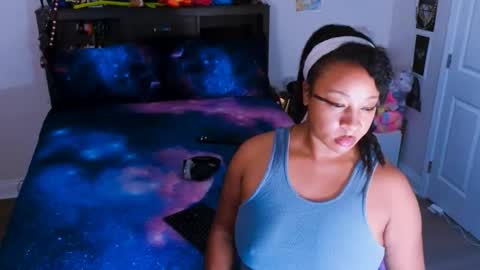 realgoddessdream online show from April 5, 4:31 am