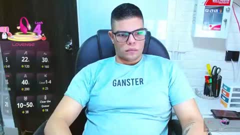 Snapshot of realjoel chatting on June 10, 12:04 pm Joel online show from June 10, 12:04 pm