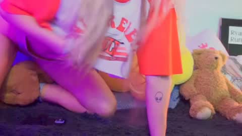 Snapshot of reallilygrace chatting on December 7, 2:02 pm Lily Grace online show from December 7, 2:02 pm