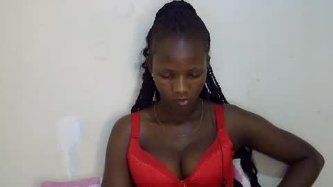 queen online show from March 11, 7:48 am