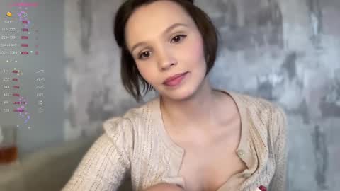 Snapshot of realsupermichael chatting on February 24, 2:40 am AliceEve online show from February 24, 2:40 am