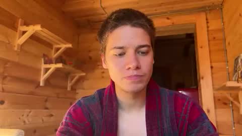 Snapshot of realsupermichael chatting on September 29, 12:43 pm AliceEve online show from September 29, 12:43 pm