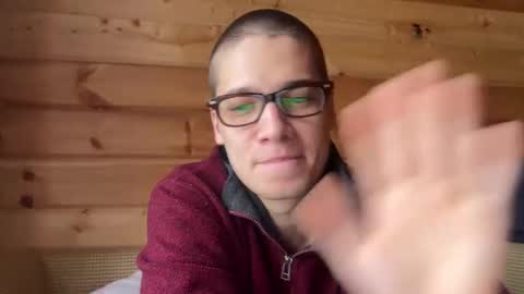 Snapshot of realsupermichael chatting on November 23, 8:36 am AliceEve online show from November 23, 8:36 am