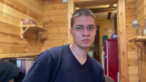 Snapshot of realsupermichael chatting on December 1, 10:09 am AliceEve online show from December 1, 10:09 am