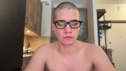 AliceEve online show from April 19, 9:30 am