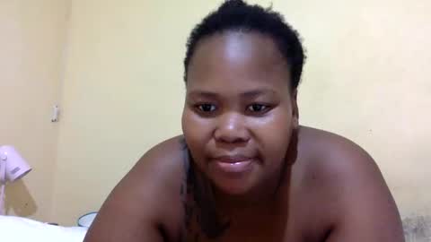Snapshot of realsweetheart chatting on December 4, 6:44 am REAL1SWEETHEART online show from December 4, 6:44 am