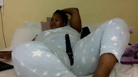 Snapshot of realsweetheart chatting on January 16, 6:27 pm REAL1SWEETHEART online show from January 16, 6:27 pm
