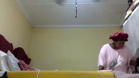 Snapshot of realsweetheart chatting on February 2, 2:17 am REAL1SWEETHEART online show from February 2, 2:17 am