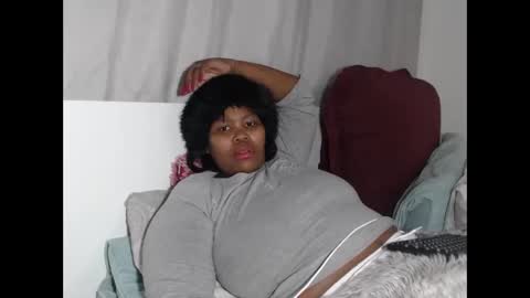 Snapshot of realsweetheart chatting on September 20, 3:13 pm REAL1SWEETHEART online show from September 20, 3:13 pm